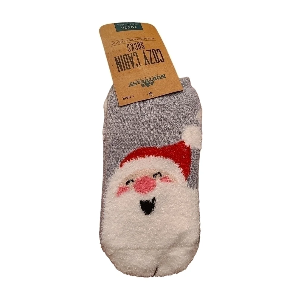4 pairs of Cozy Cabin Socks, Size Youth Shoe 10 - 4